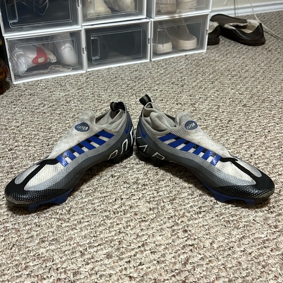 Nike football cleats - Picture 3 of 3